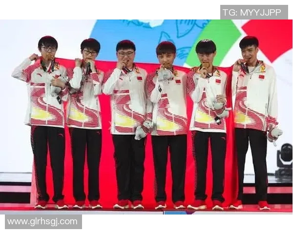 聚焦CSGORNG战队默契配合解析与战术探讨 聚焦CSGORNG战队默契配合解析与战术探讨